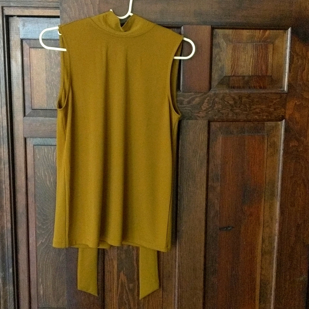 Ann Taylor - Gold Blouse - Size Small